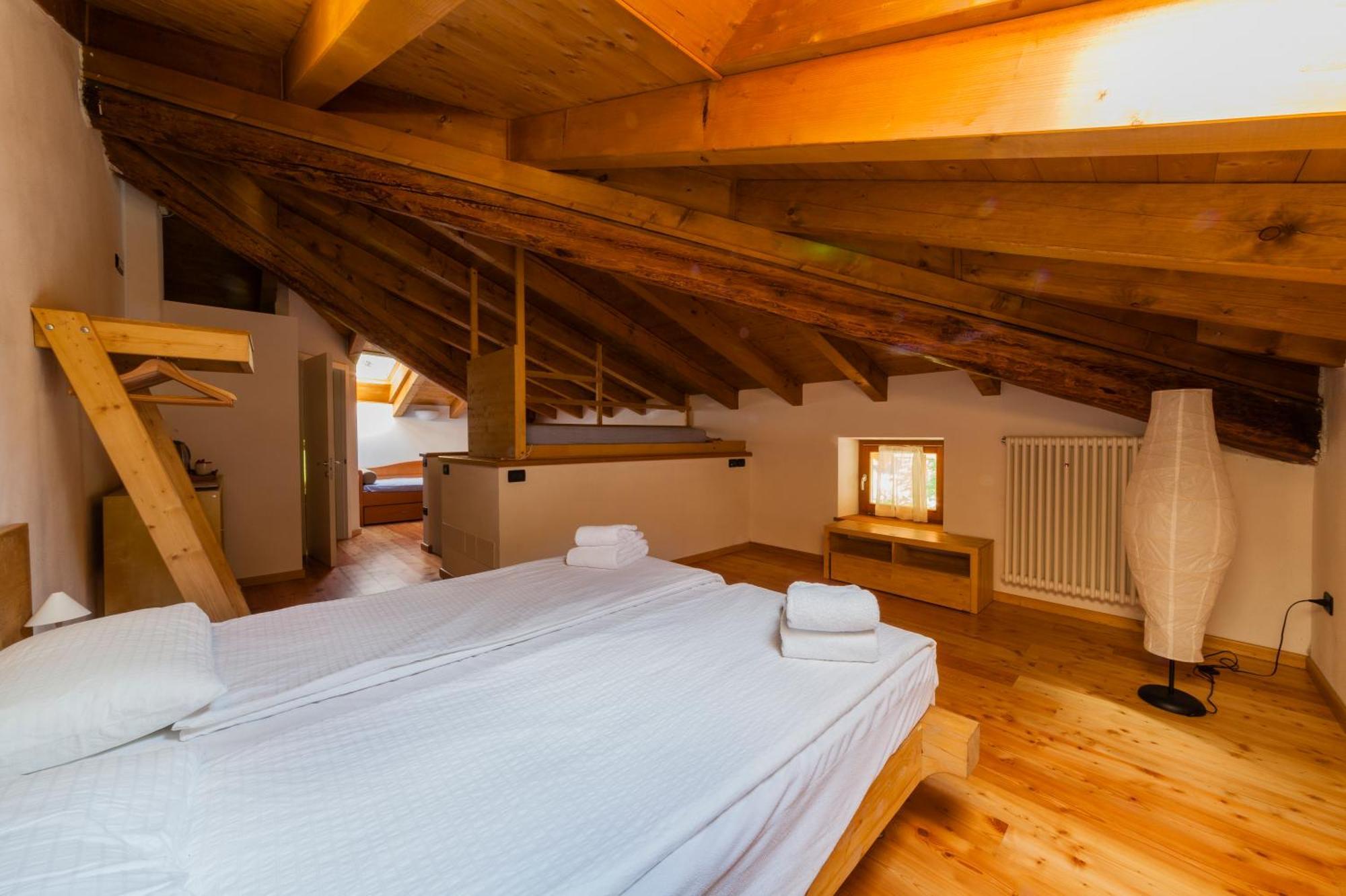 B&B Arlanch 8 Vallarsa Eksteriør bilde